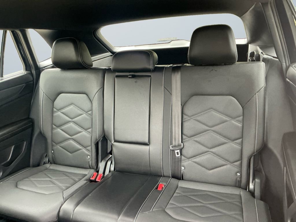 Used 2024 Volkswagen Atlas Cross Sport SE image 14