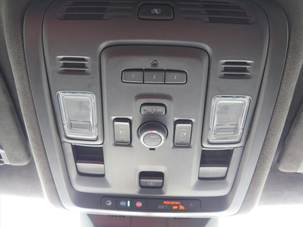 Certified 2023 Cadillac Escalade Sport Platinum w/ LPO, ONYX Package image 21