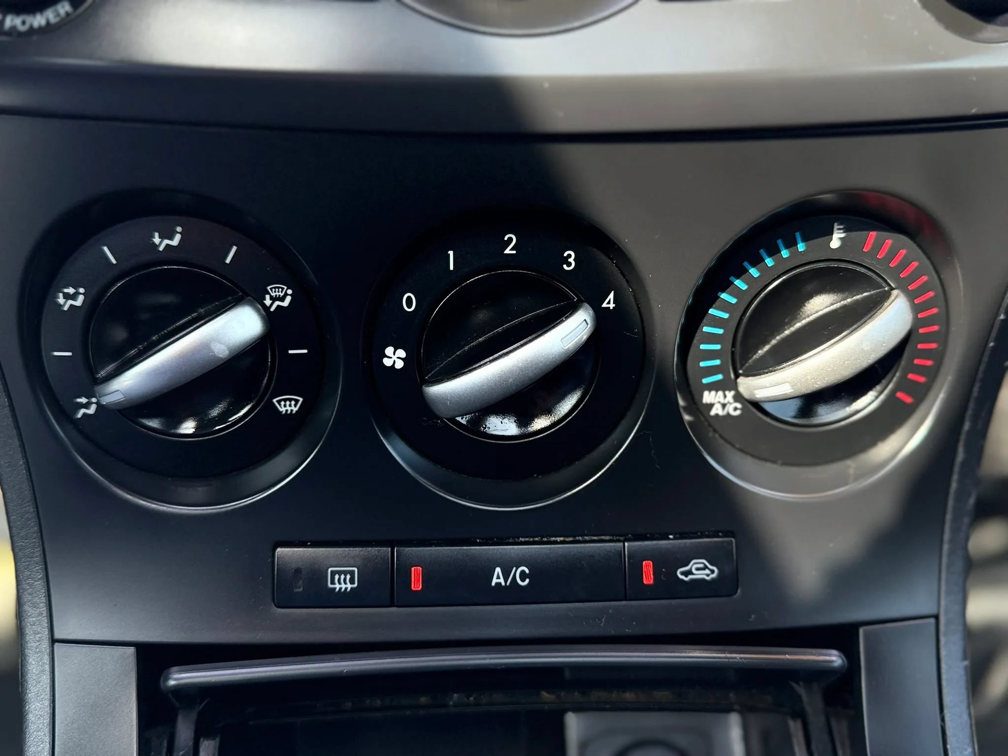Used 2012 MAZDA MAZDA3 s Touring FWD image 16
