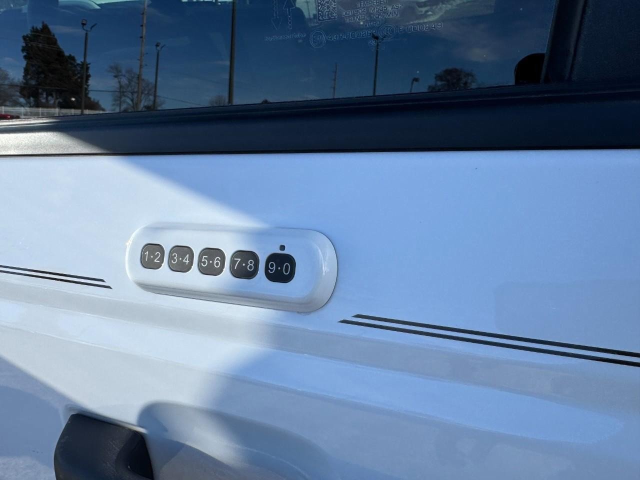 Used 2023 Ford Bronco Wildtrak image 13