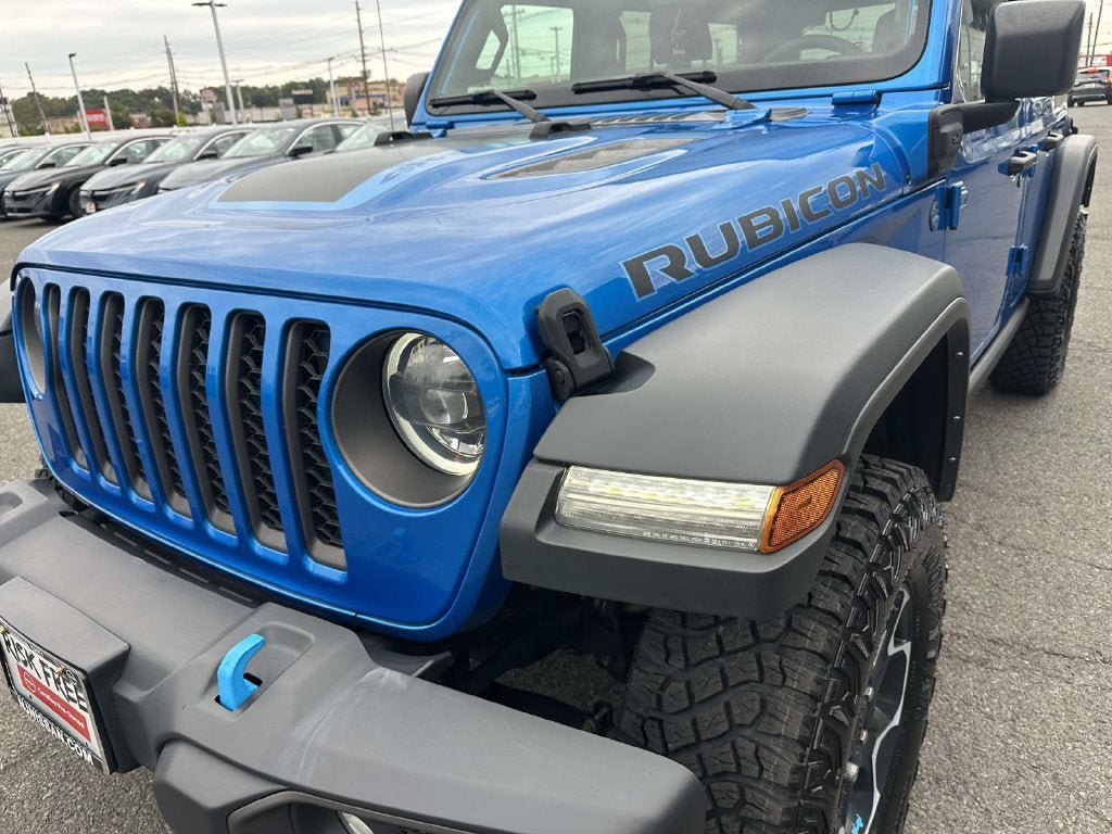 Used 2023 Jeep Wrangler Unlimited Rubicon 4xe w/ Cold Weather Group AWD/4WD image 8