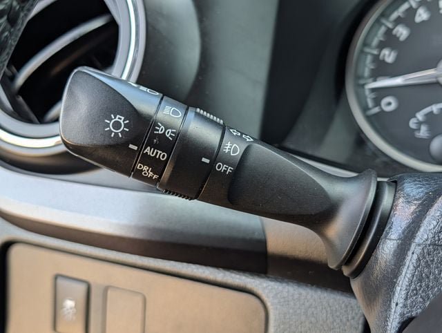 Used 2021 Toyota Tacoma TRD Sport RWD image 21