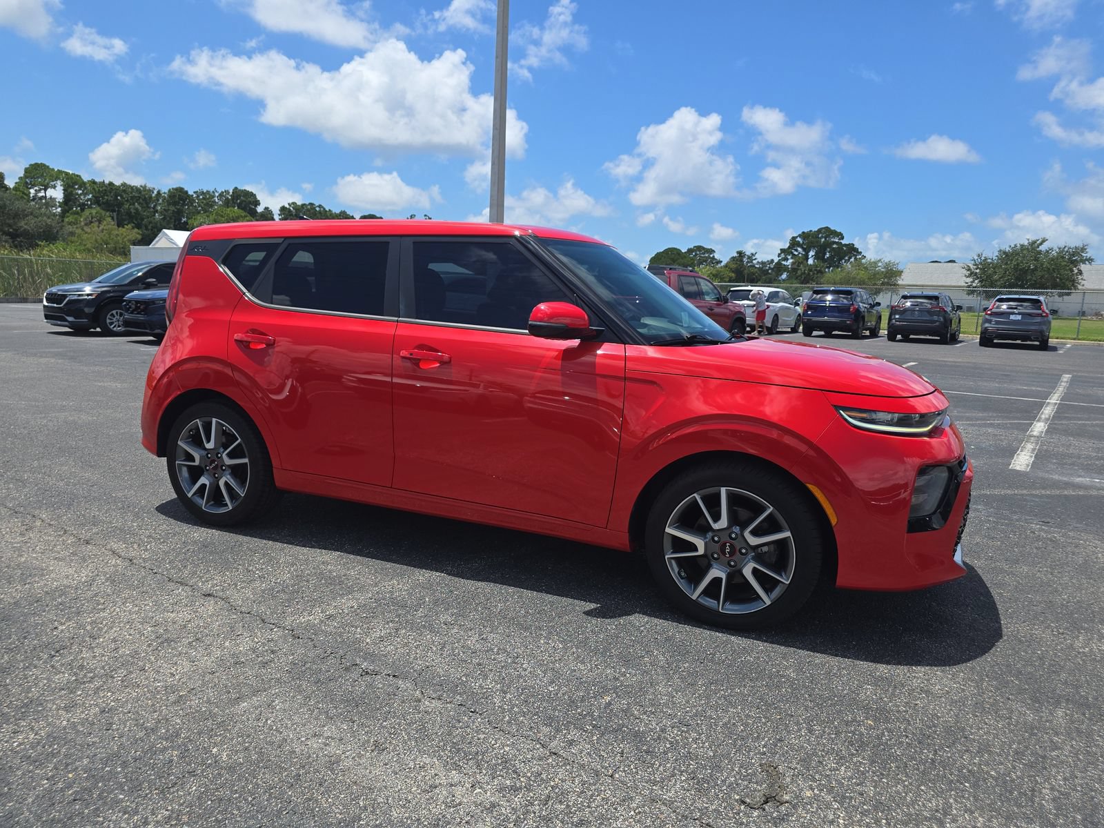 Used 2022 Kia Soul Turbo FWD image 2