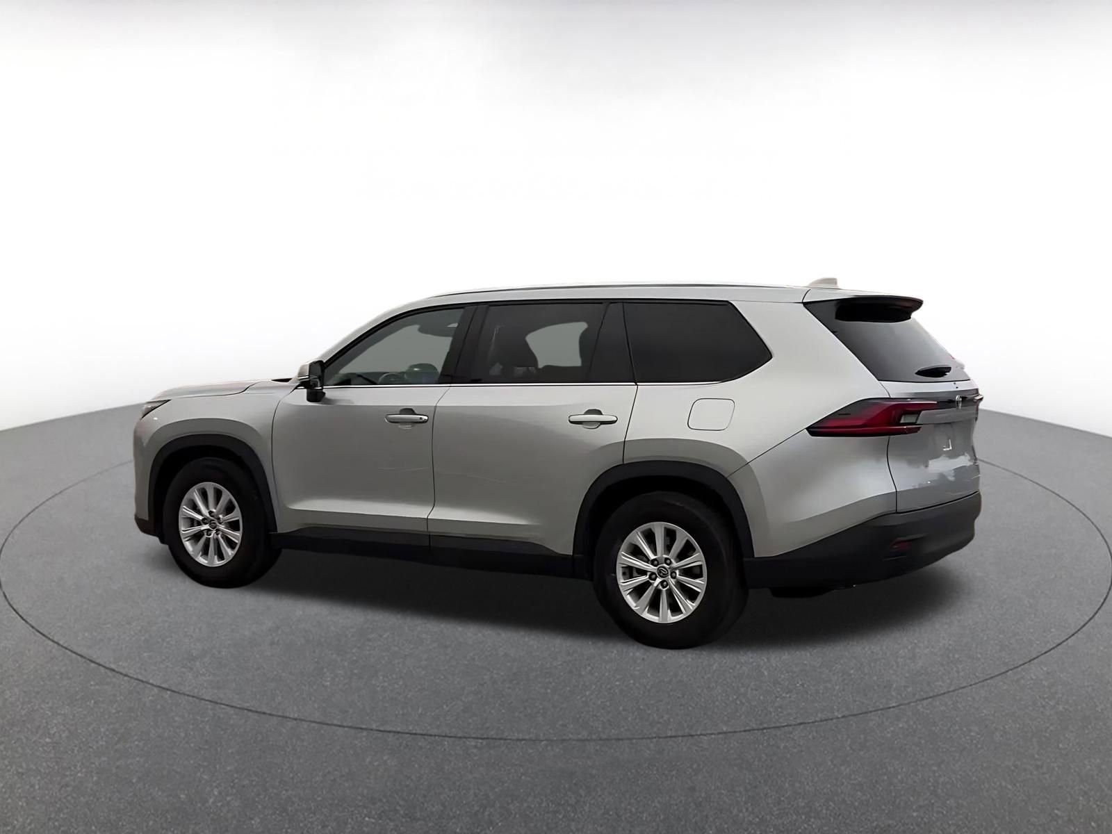 Used 2025 Toyota Grand Highlander FWD image 10