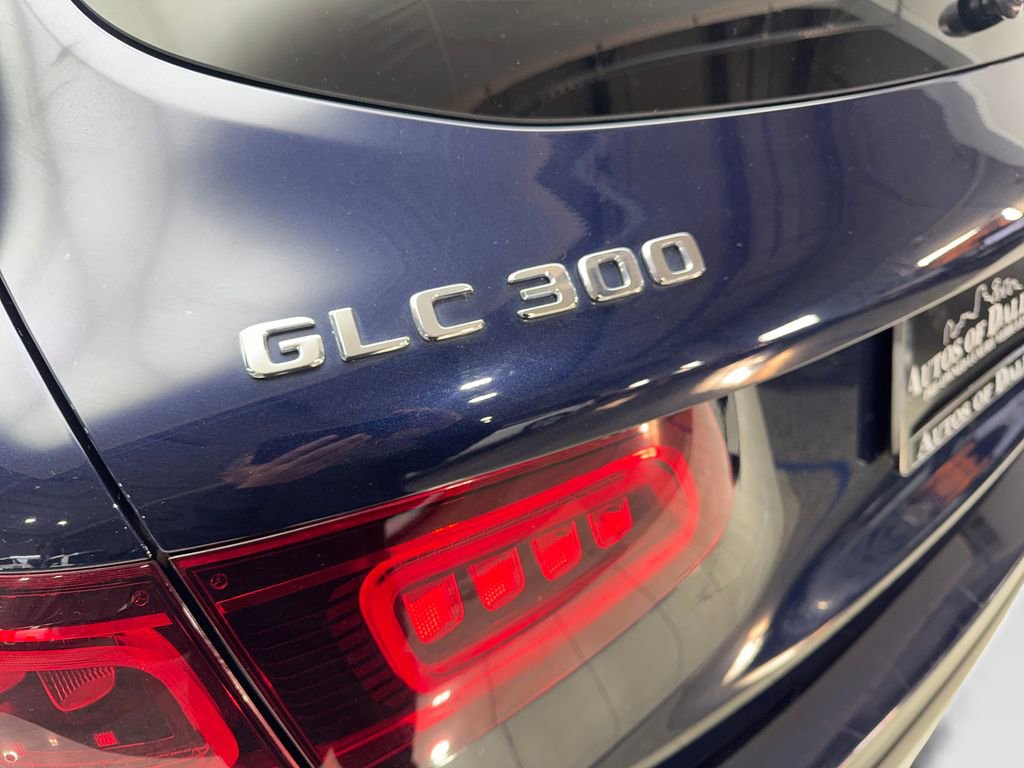 Used 2022 Mercedes-Benz GLC 300 4MATIC image 23