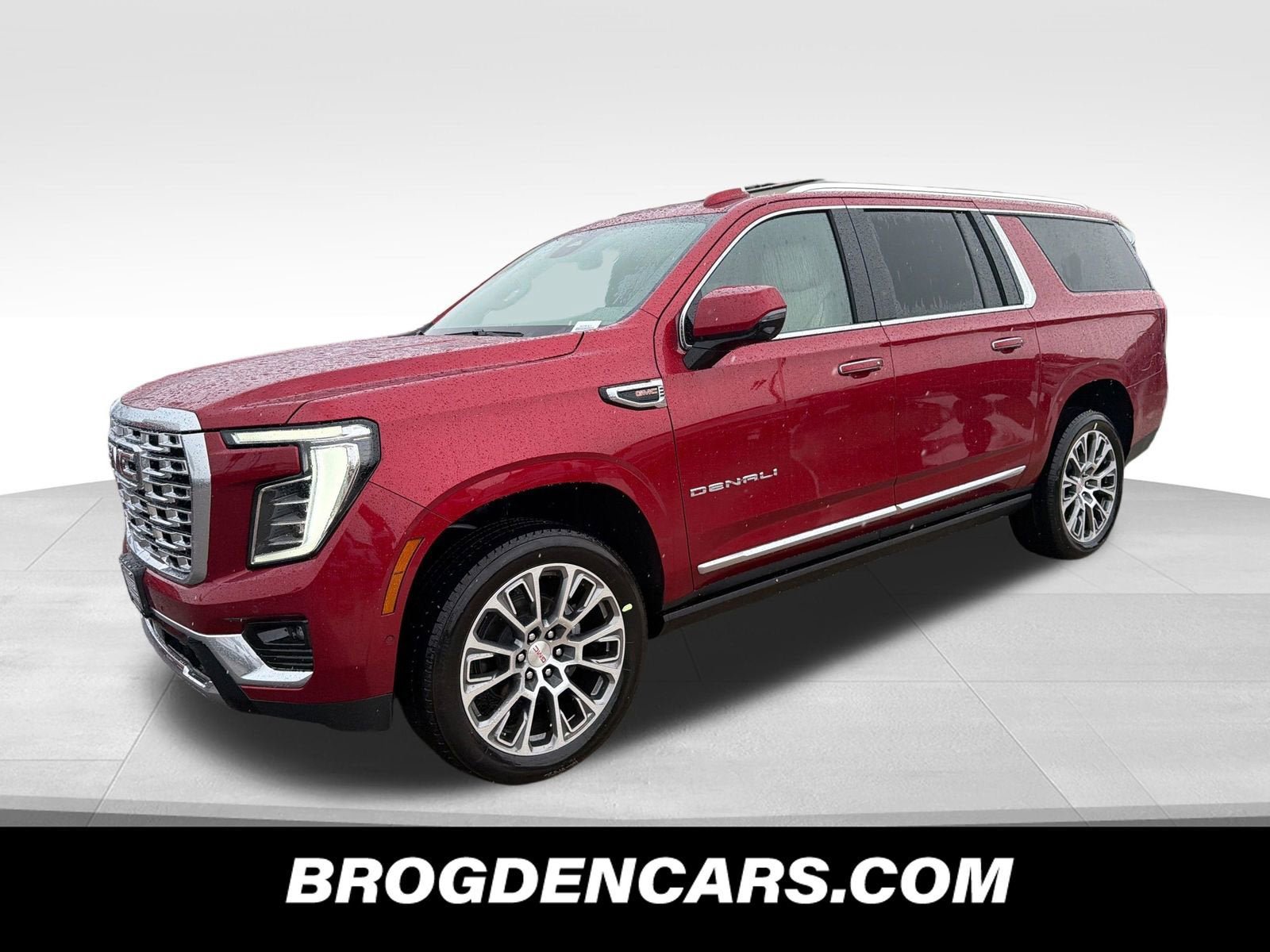 New 2026 GMC Yukon XL Denali w/ Sun & Power Step Package AWD/4WD image 4