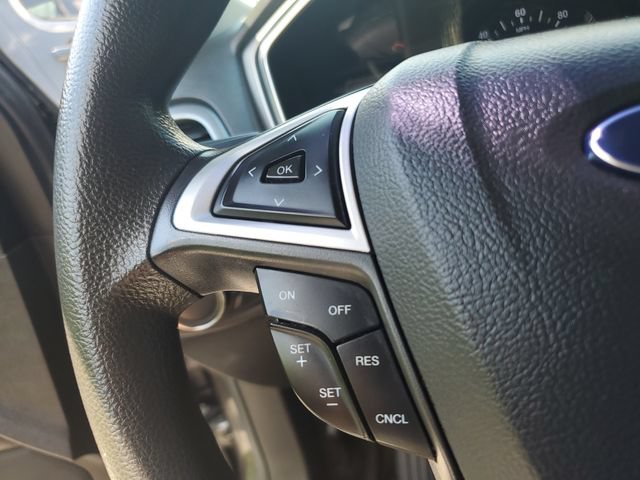 Used 2015 Ford Fusion SE FWD image 10