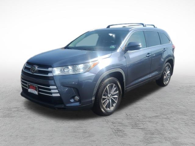 Used 2019 Toyota Highlander XLE AWD/4WD image 35