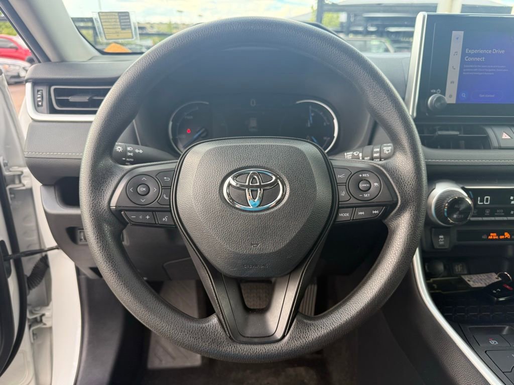 Used 2024 Toyota RAV4 XLE image 16