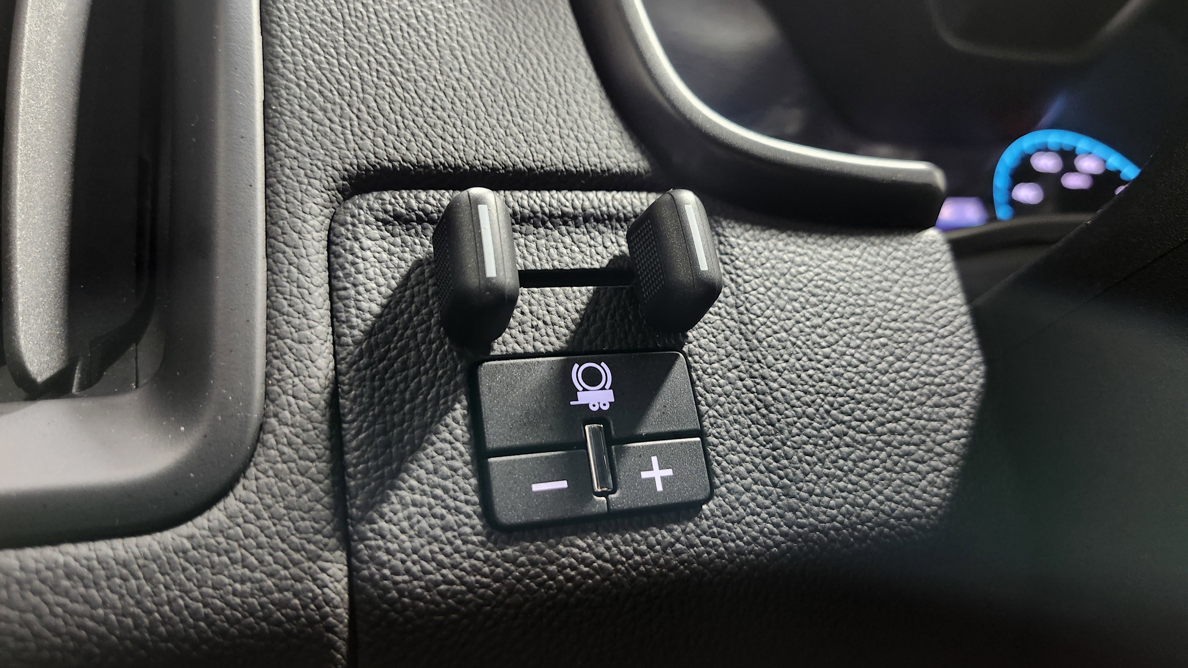 Used 2021 Chevrolet Colorado ZR2 w/ ZR2 Dusk Special Edition image 13