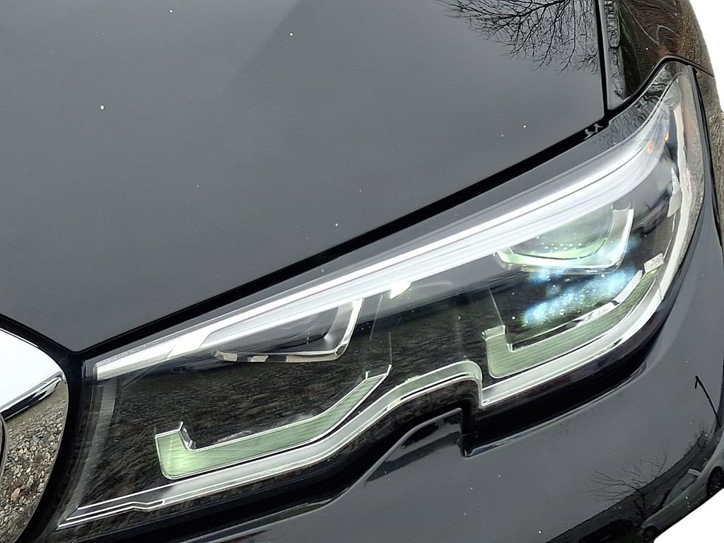 Certified 2022 BMW 330i xDrive Sedan w/ Premium Package 2 image 10