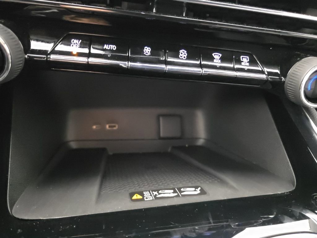 New 2025 Chevrolet Traverse LT w/ Enhanced Driving Package image 23