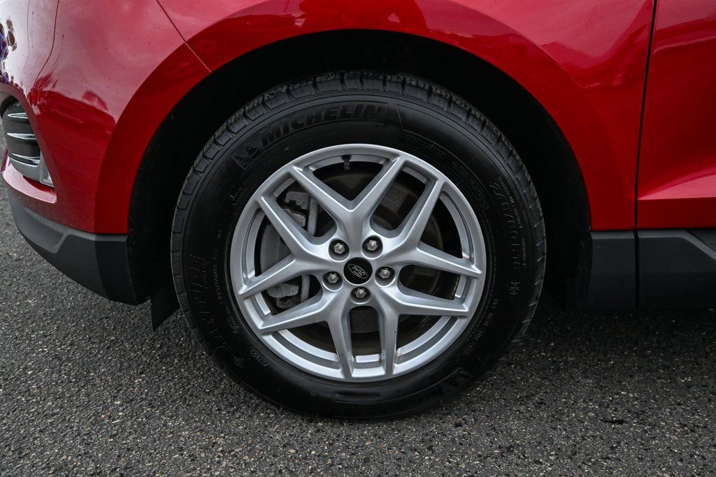 Certified 2024 Ford Edge SEL w/ Convenience Package image 12
