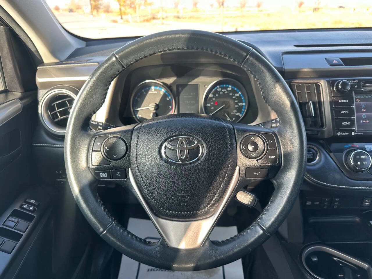 Used 2018 Toyota RAV4 XLE image 14