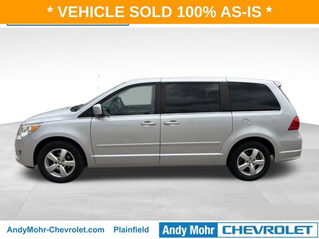 Used 2010 Volkswagen Routan SE FWD image 2