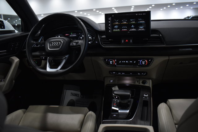 Used 2023 Audi Q5 2.0T Premium w/ Convenience Package image 18