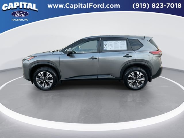 Used 2023 Nissan Rogue SV image 5