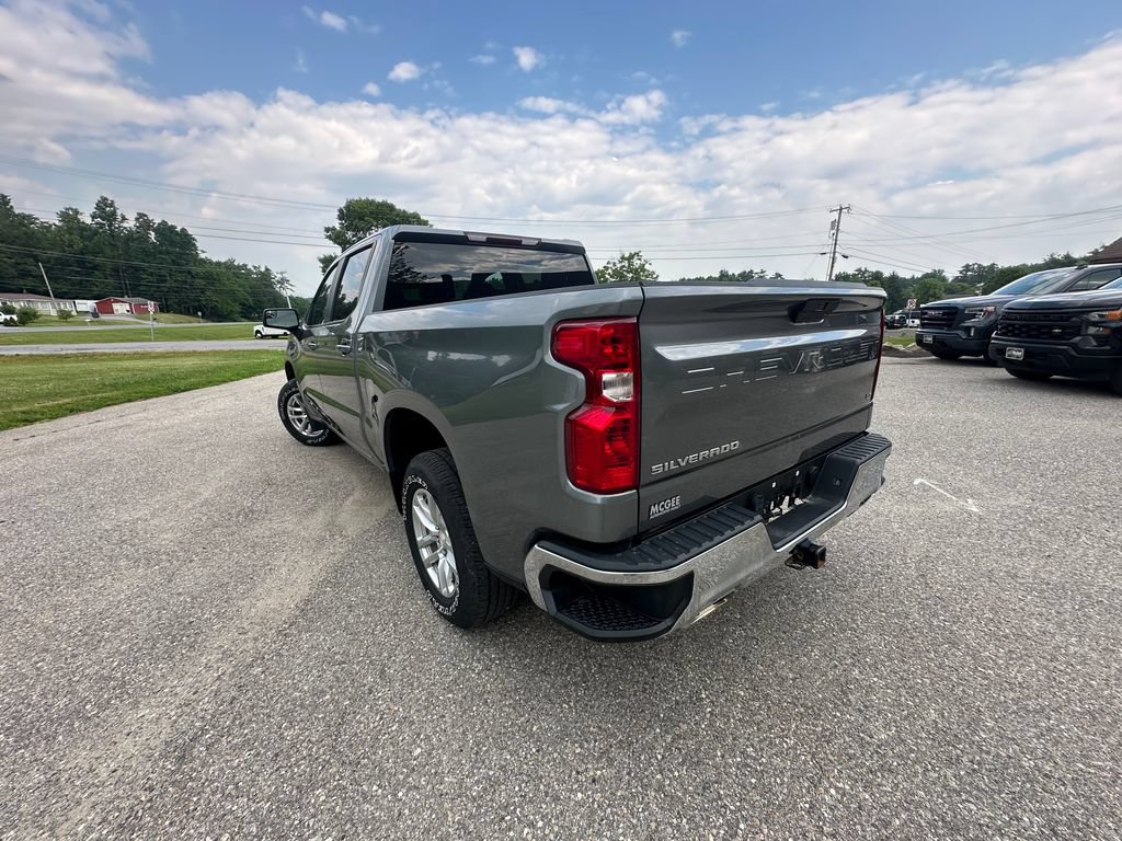Used 2021 Chevrolet Silverado 1500 LT w/ Z71 Off-Road Package AWD/4WD image 3