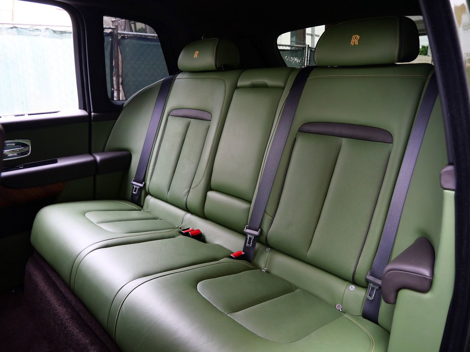 Used 2023 Rolls-Royce Cullinan w/ Cullinan Package image 8