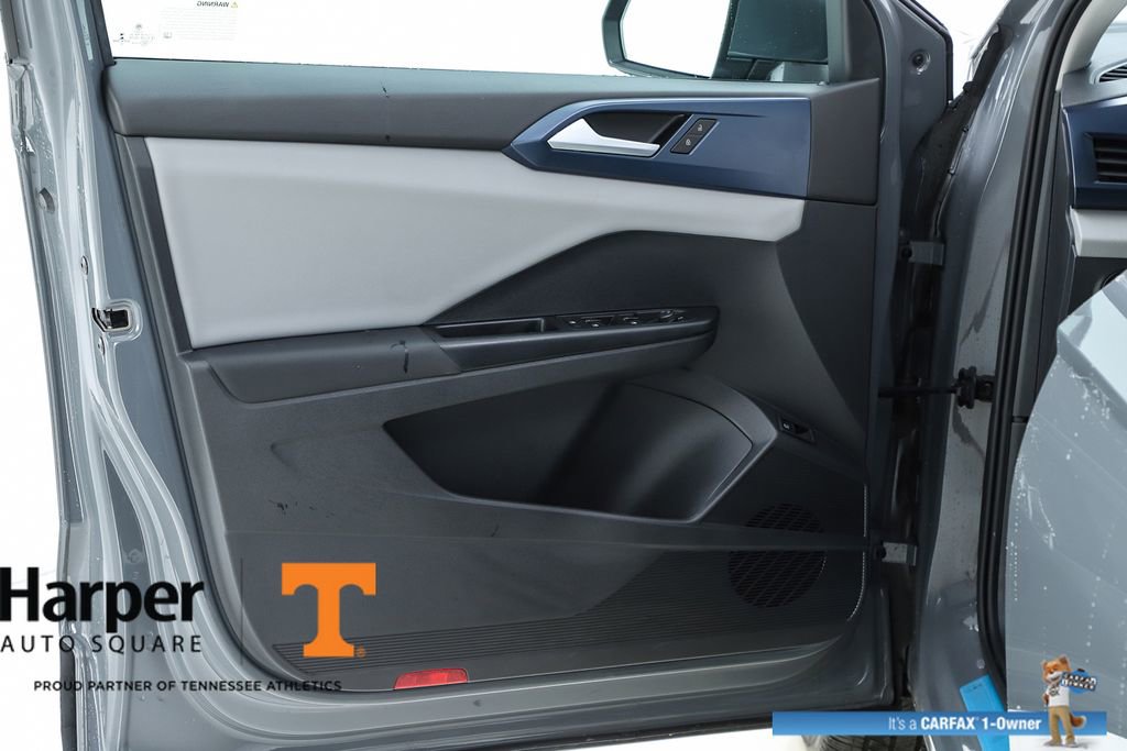 Used 2022 Volkswagen Taos SE image 18