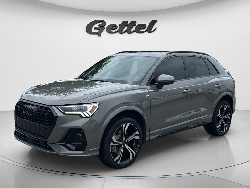 Used 2023 Audi Q3 2.0T Premium Plus w/ Premium Plus Package AWD/4WD image 1