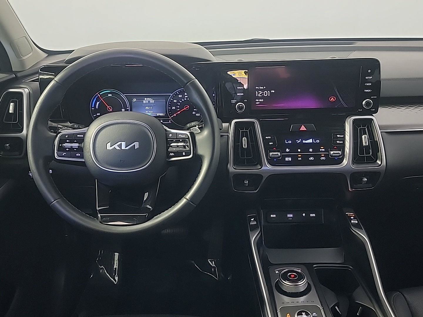 Used 2023 Kia Sorento EX AWD/4WD image 21