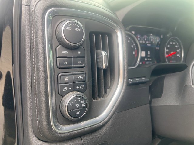 Used 2021 Chevrolet Silverado 1500 High Country w/ Technology Package image 12
