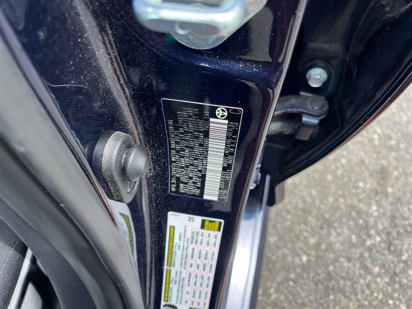 Used 2025 Toyota Corolla LE FWD image 29