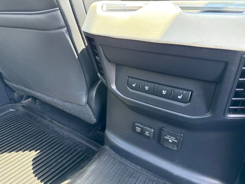 Used 2023 Toyota Tundra Capstone AWD/4WD image 18