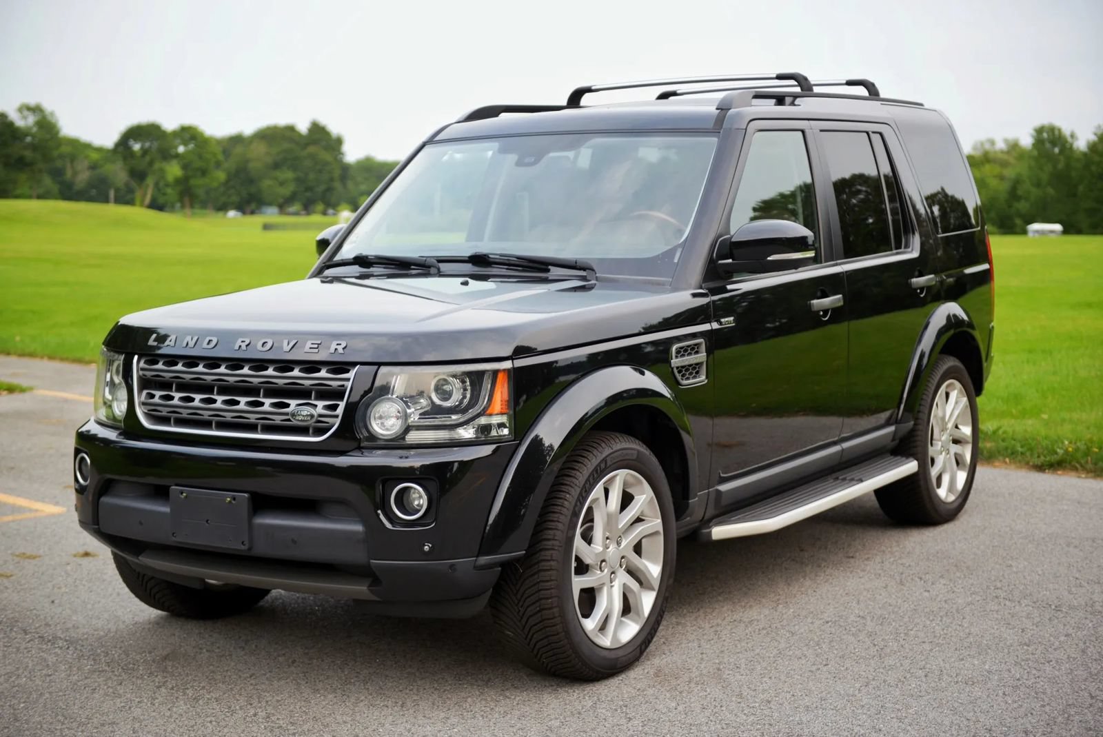 Used 2016 Land Rover LR4 HSE Silver Edition AWD/4WD image 10
