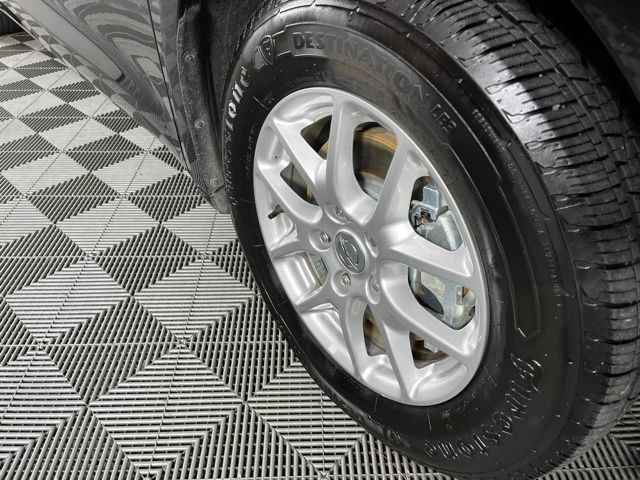 Used 2024 Chrysler Pacifica Touring-L FWD image 16