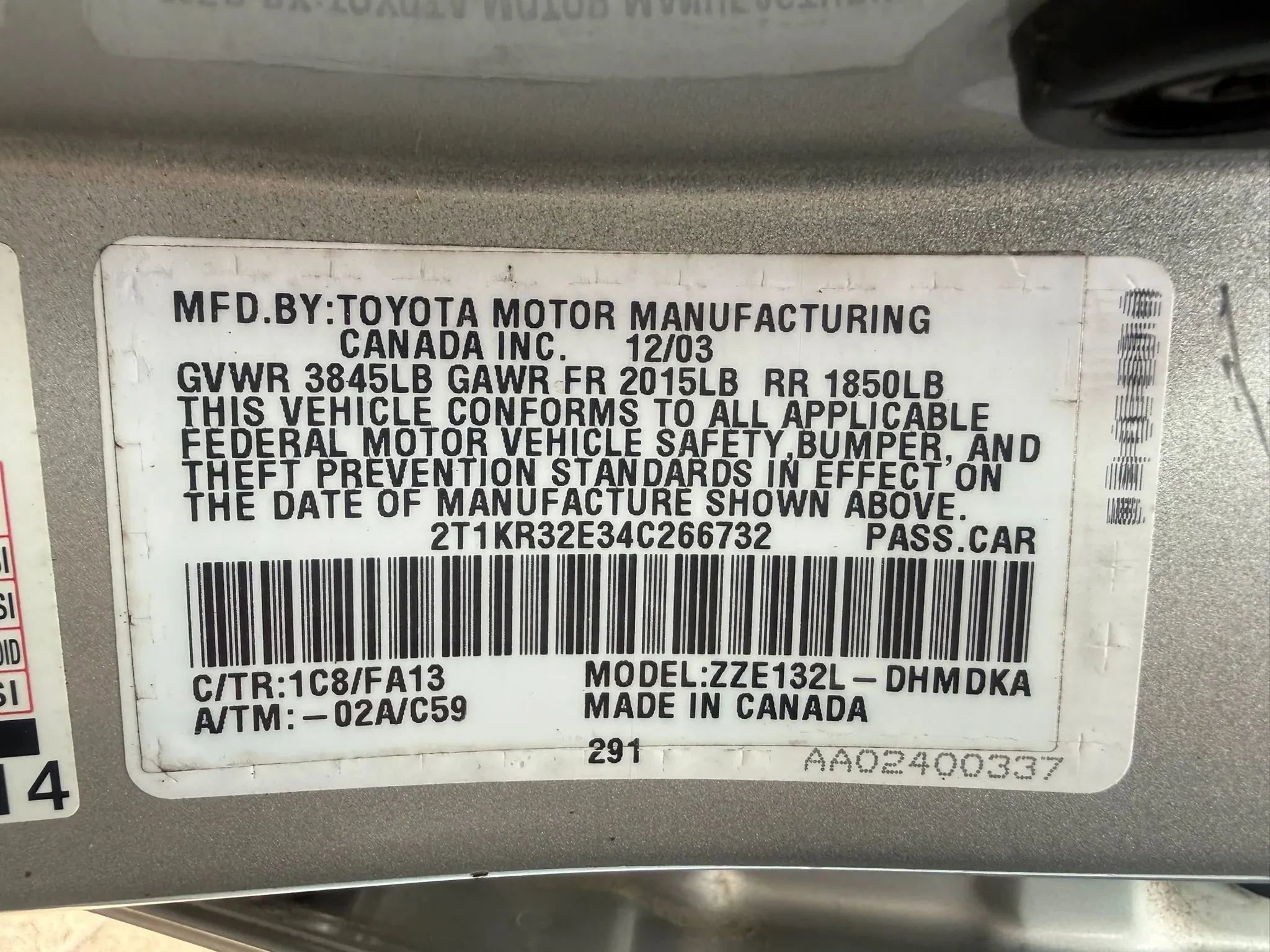 Used 2004 Toyota Matrix FWD image 33