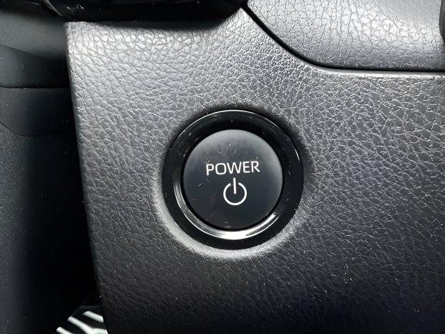 Used 2025 Toyota Camry SE FWD image 18