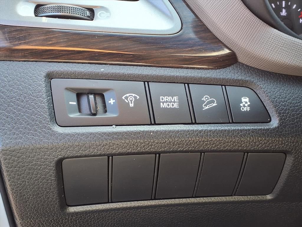 Used 2018 Hyundai Santa Fe Sport w/ 2.4L Value Package 02 image 10