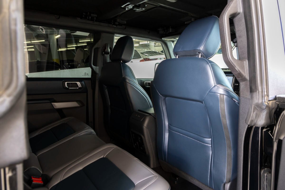 Used 2022 Ford Bronco Outer Banks w/ Sasquatch Package image 38