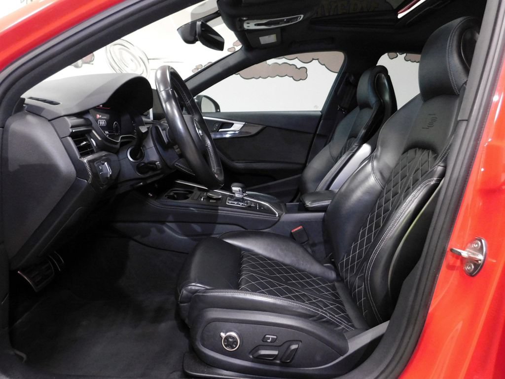 Used 2018 Audi S4 Prestige AWD/4WD image 32