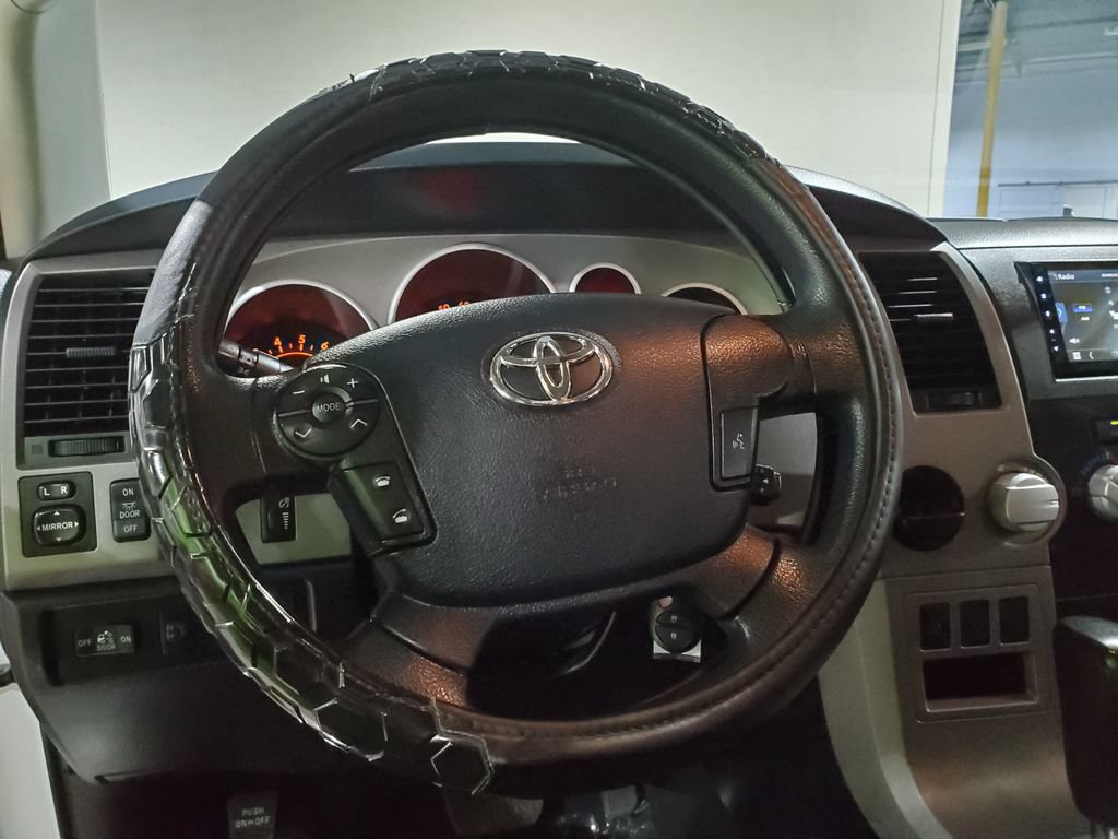 Used 2013 Toyota Tundra 2WD CrewMax w/ Tow Pkg image 28