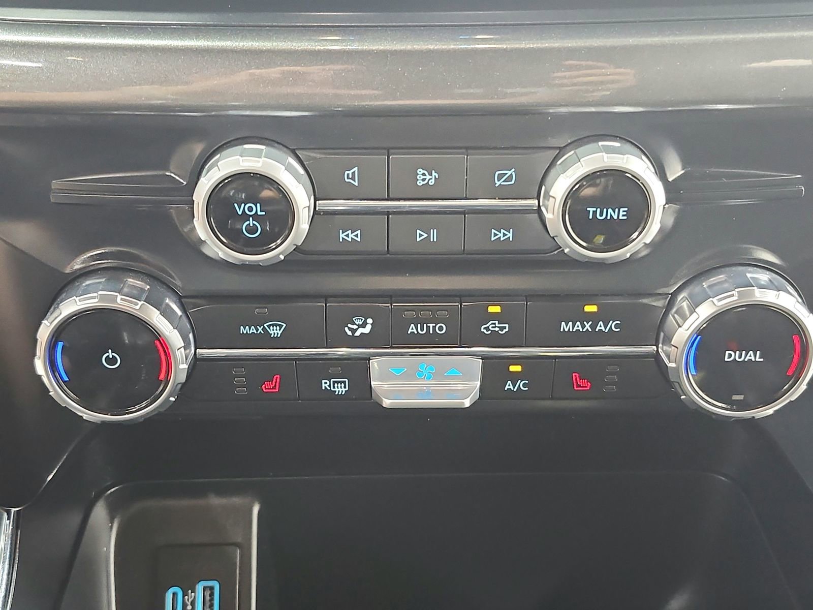 Used 2023 Ford F150 XLT w/ Equipment Group 302A High AWD/4WD image 34