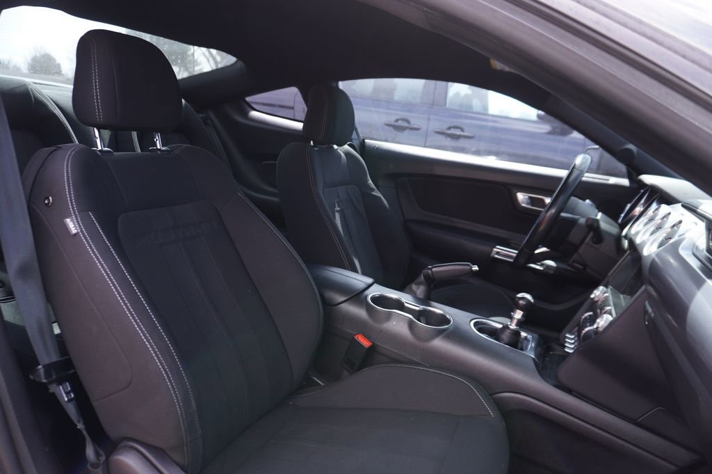 Used 2019 Ford Mustang GT w/ Equipment Group 301A image 9