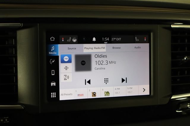 Used 2023 Chrysler Voyager LX FWD image 30