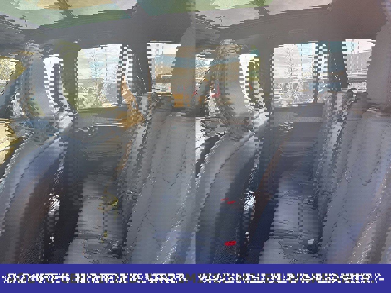 Certified 2024 Volvo XC90 B6 Ultimate image 17