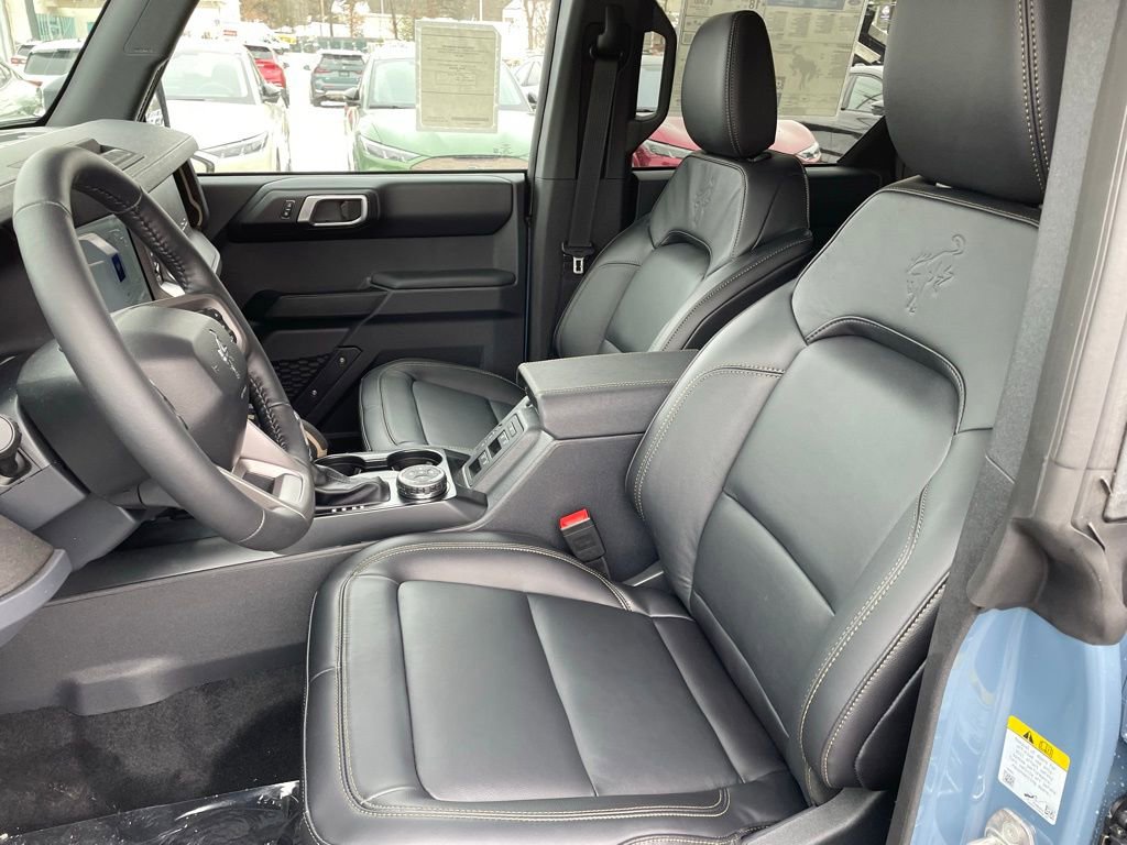 New 2025 Ford Bronco Badlands image 8