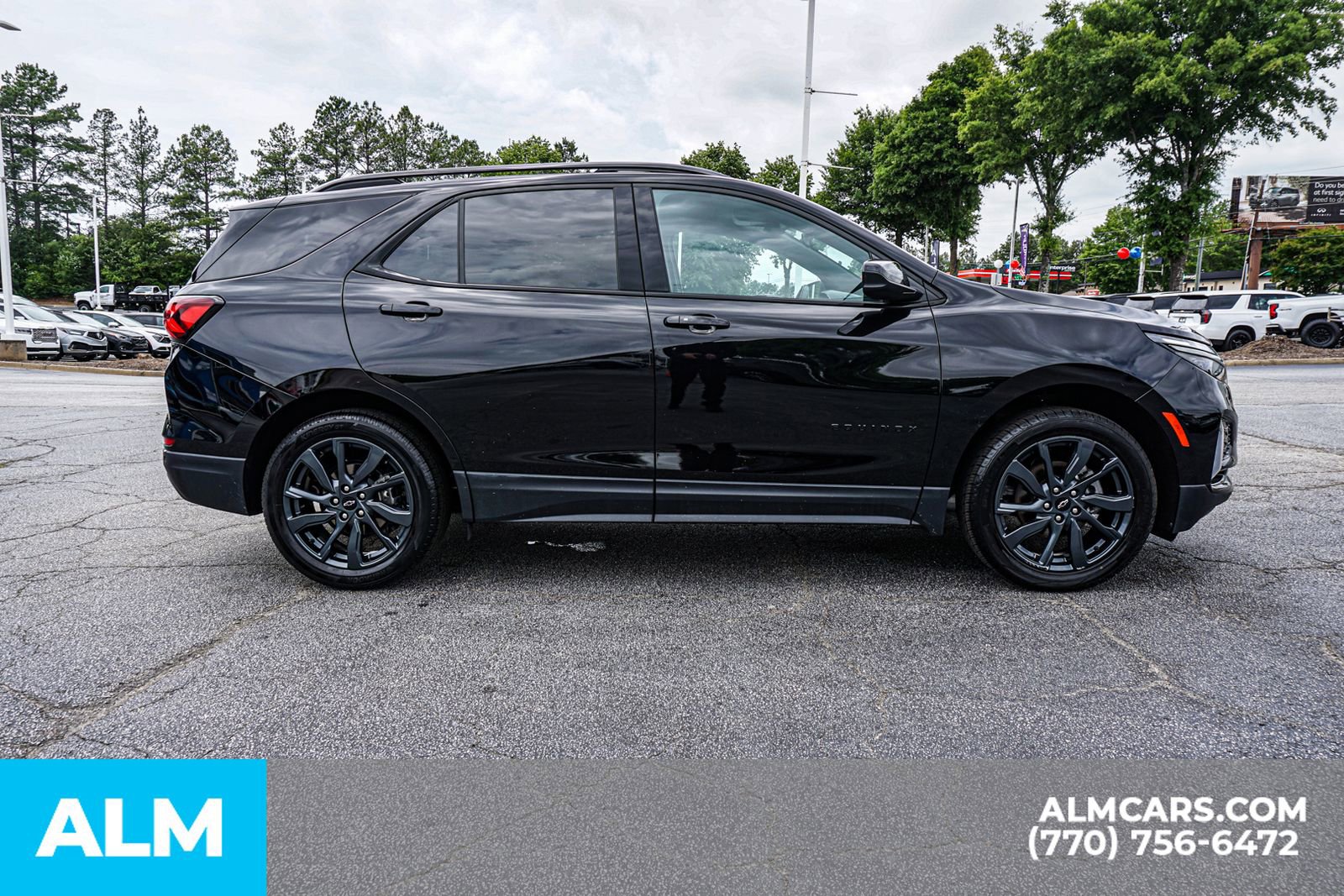 Used 2023 Chevrolet Equinox RS FWD image 11