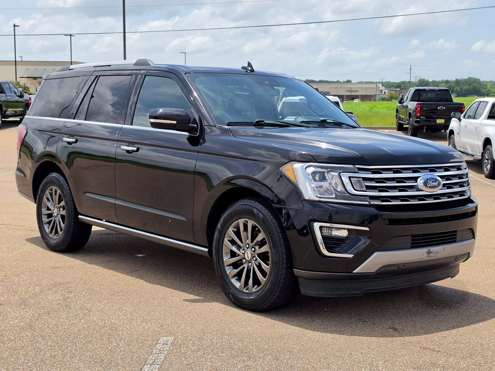 Used 2021 Ford Expedition Limited RWD image 3