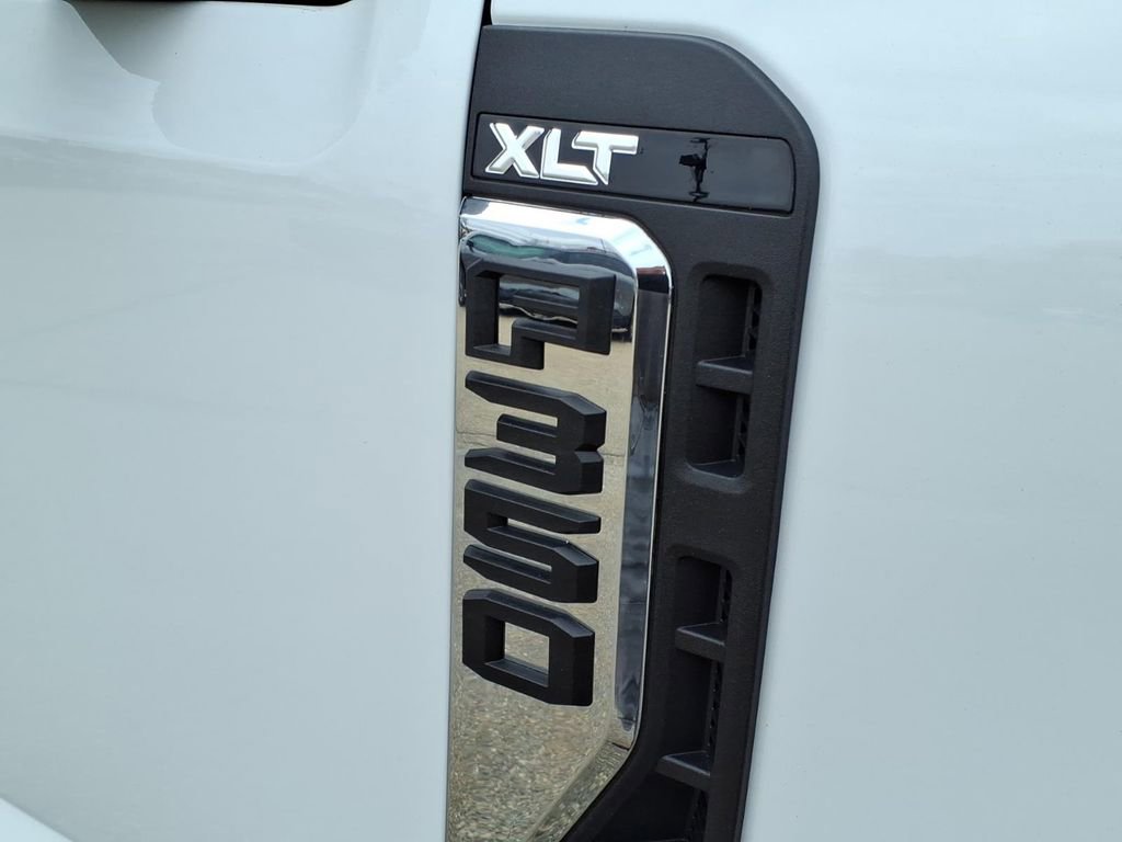 Used 2024 Ford F350 XLT w/ XLT Value Package image 11