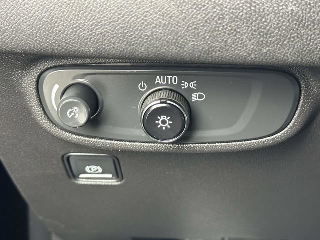 Used 2020 GMC Terrain SLE image 19