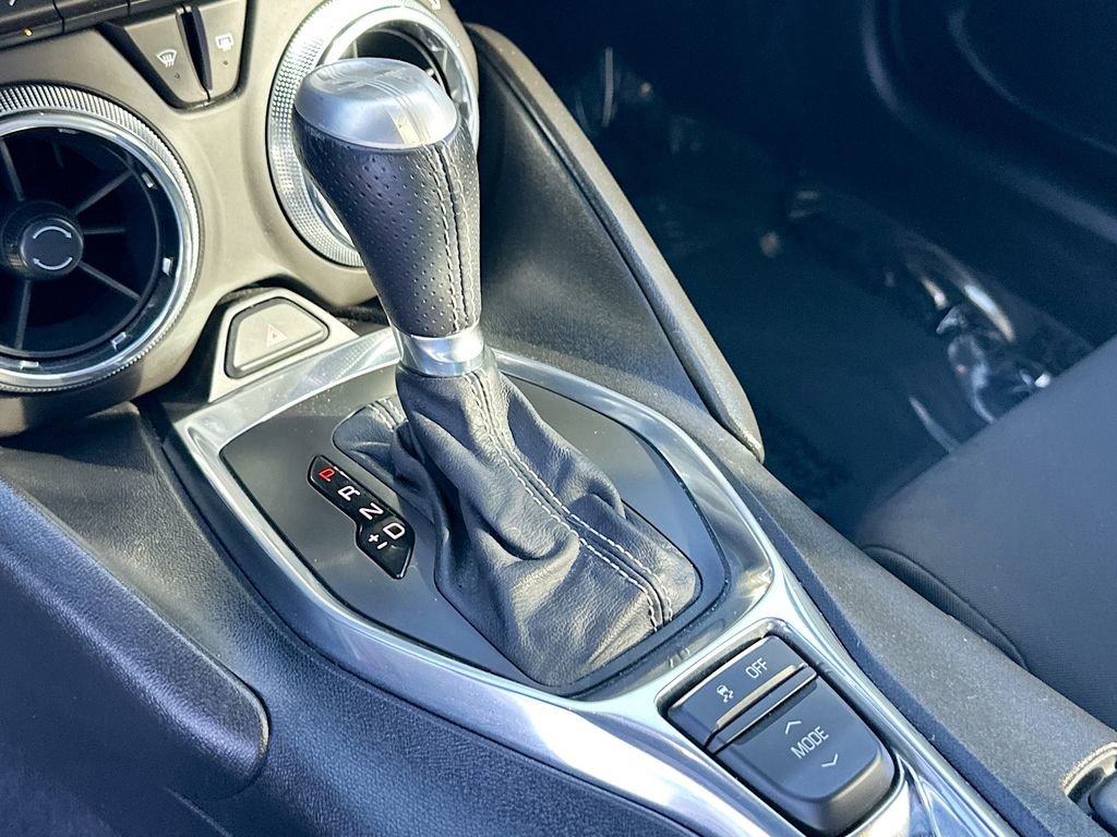 Used 2017 Chevrolet Camaro SS image 17