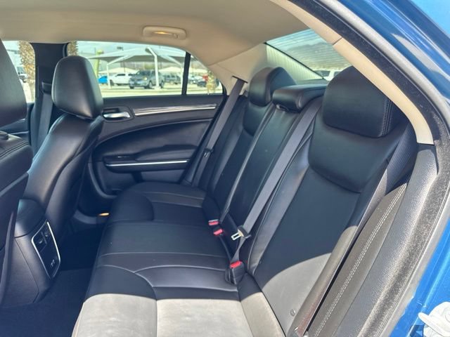 Certified 2021 Chrysler 300 Touring L RWD image 9
