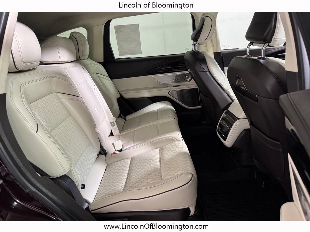 Used 2024 Lincoln Nautilus Black Label AWD/4WD image 12