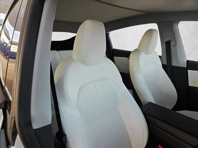 Used 2026 Tesla Model Y Long Range image 20